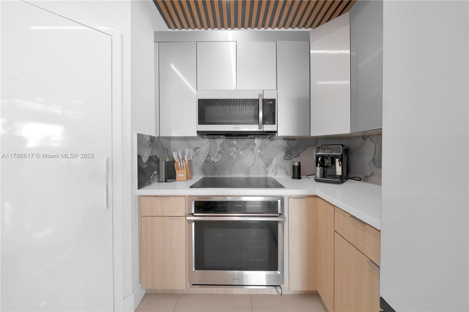 6694 NW 107th Pl Doral, FL 33178