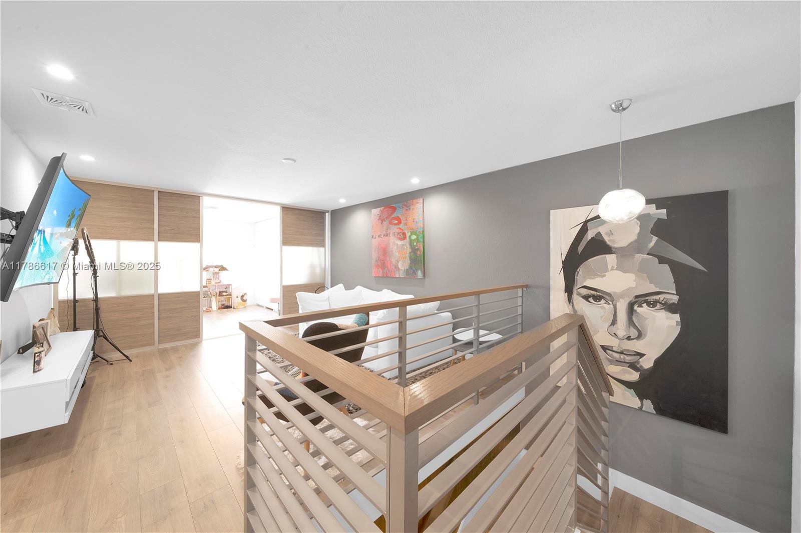 6694 NW 107th Pl Doral, FL 33178