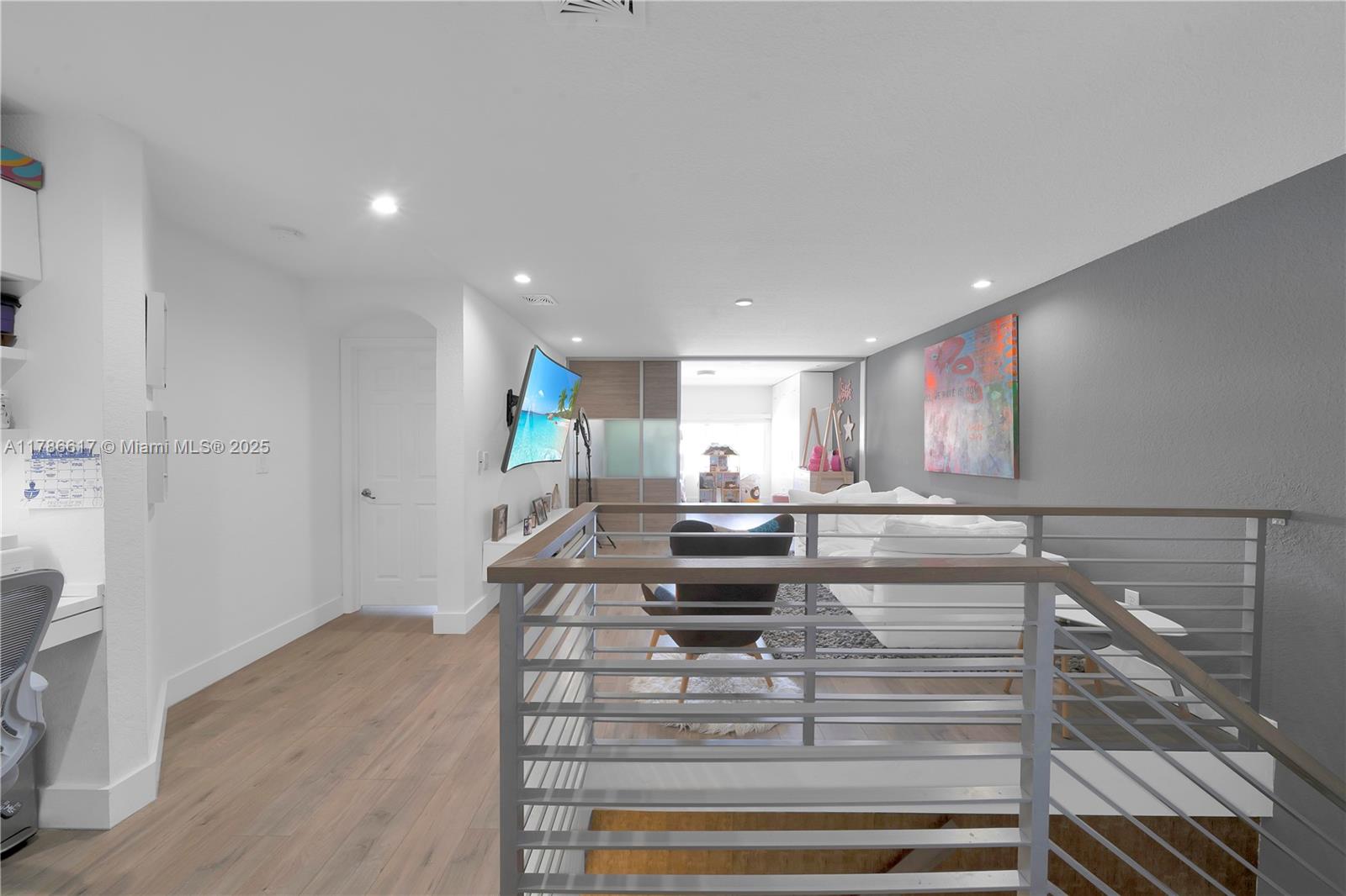 6694 NW 107th Pl Doral, FL 33178