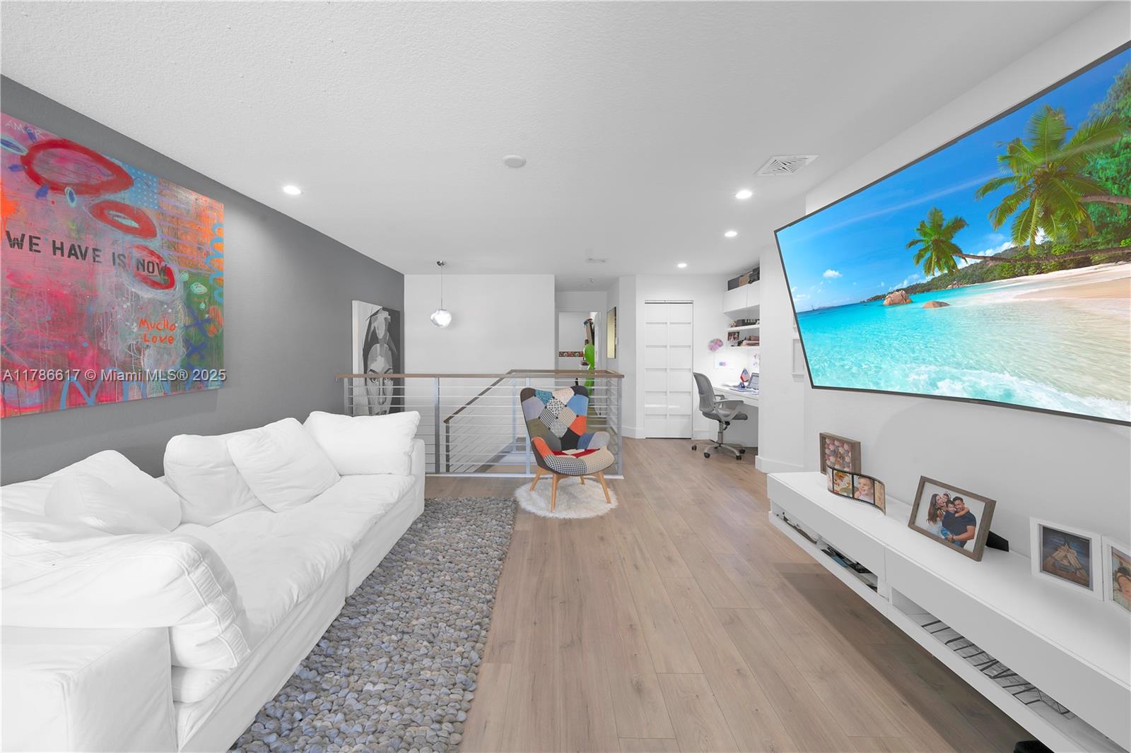 6694 NW 107th Pl Doral, FL 33178