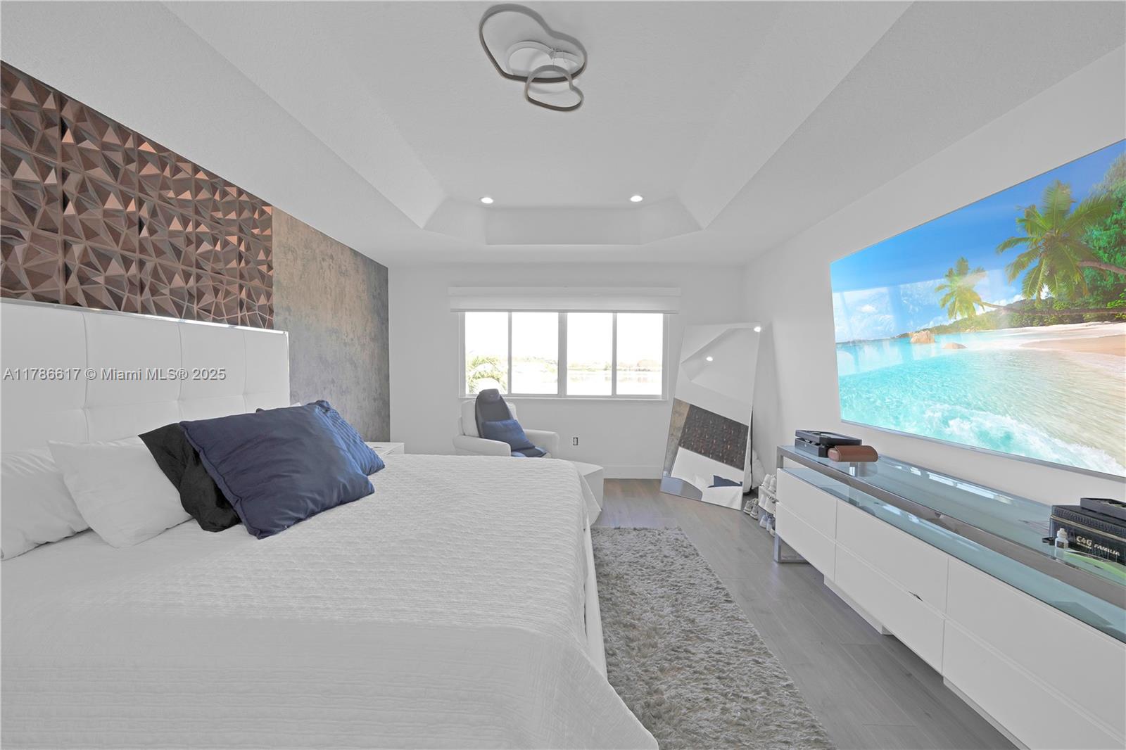 6694 NW 107th Pl Doral, FL 33178