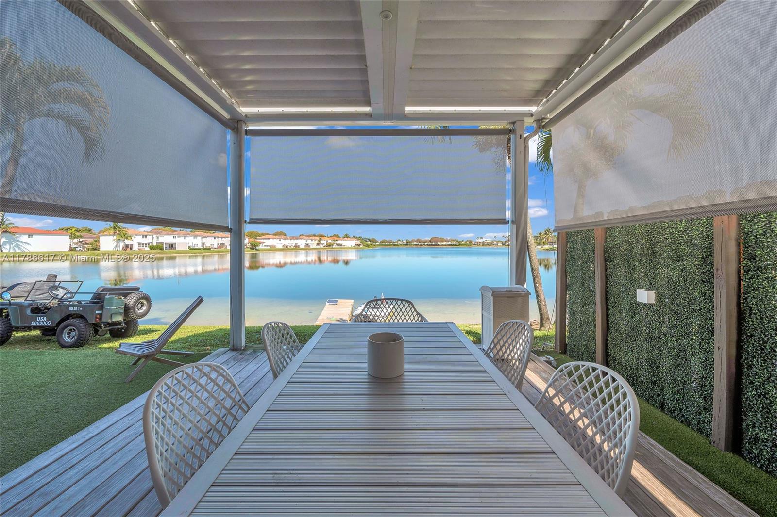 6694 NW 107th Pl Doral, FL 33178