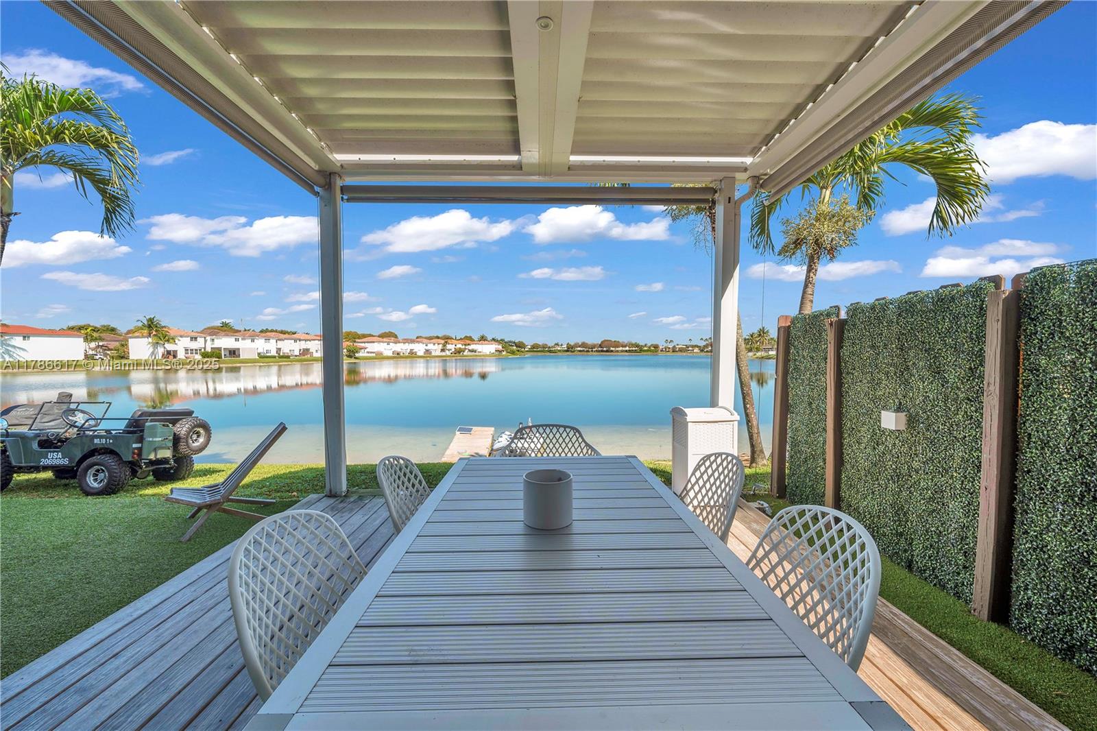 6694 NW 107th Pl Doral, FL 33178