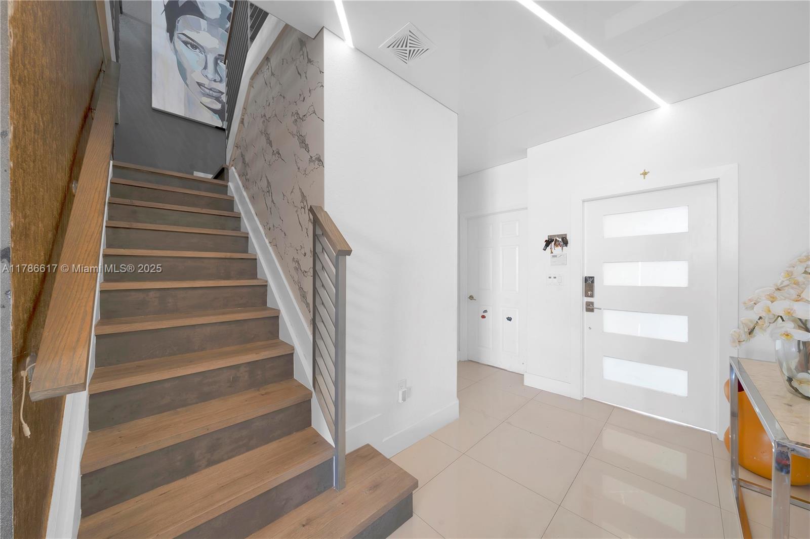 6694 NW 107th Pl Doral, FL 33178