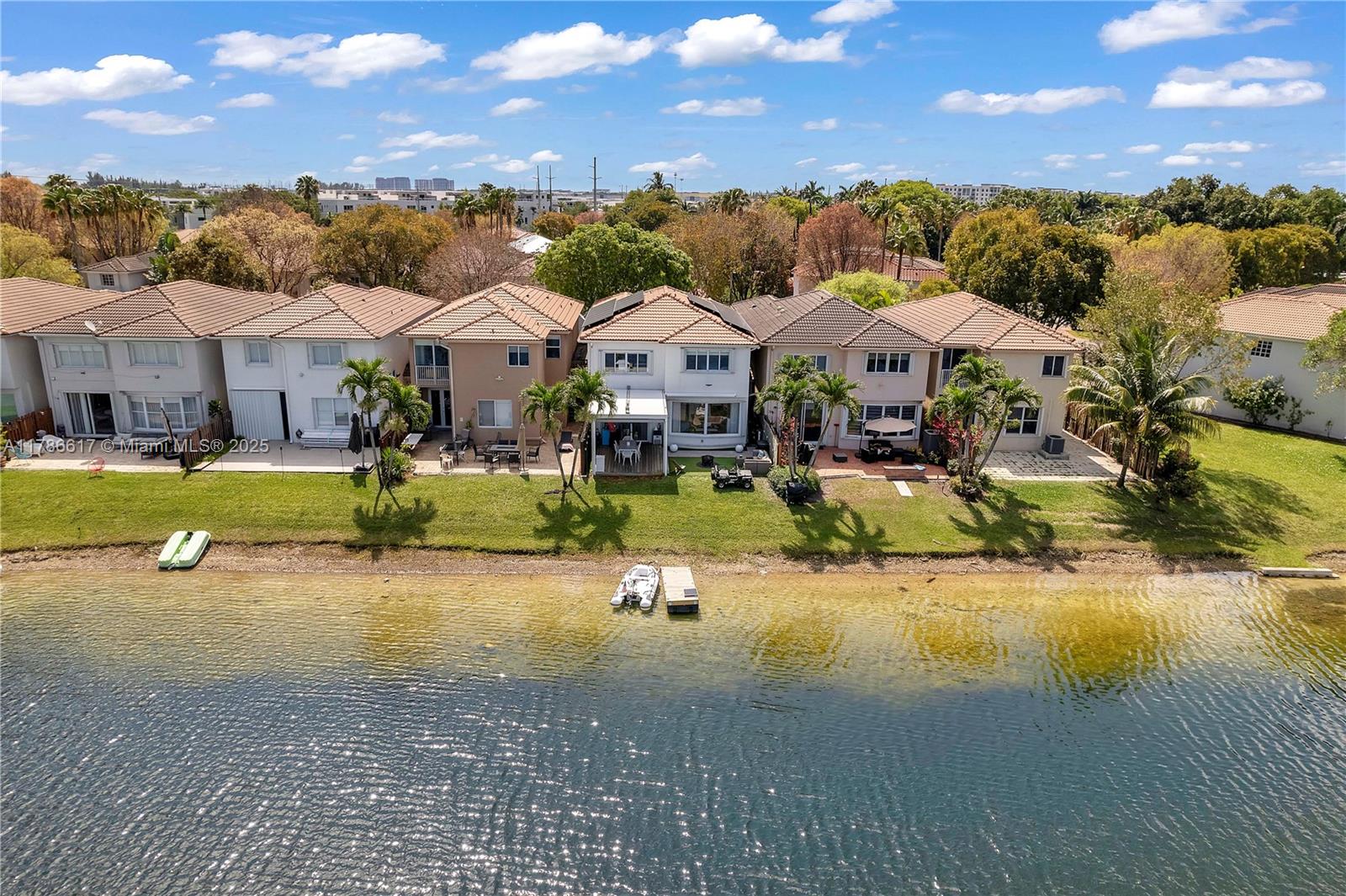 6694 NW 107th Pl Doral, FL 33178