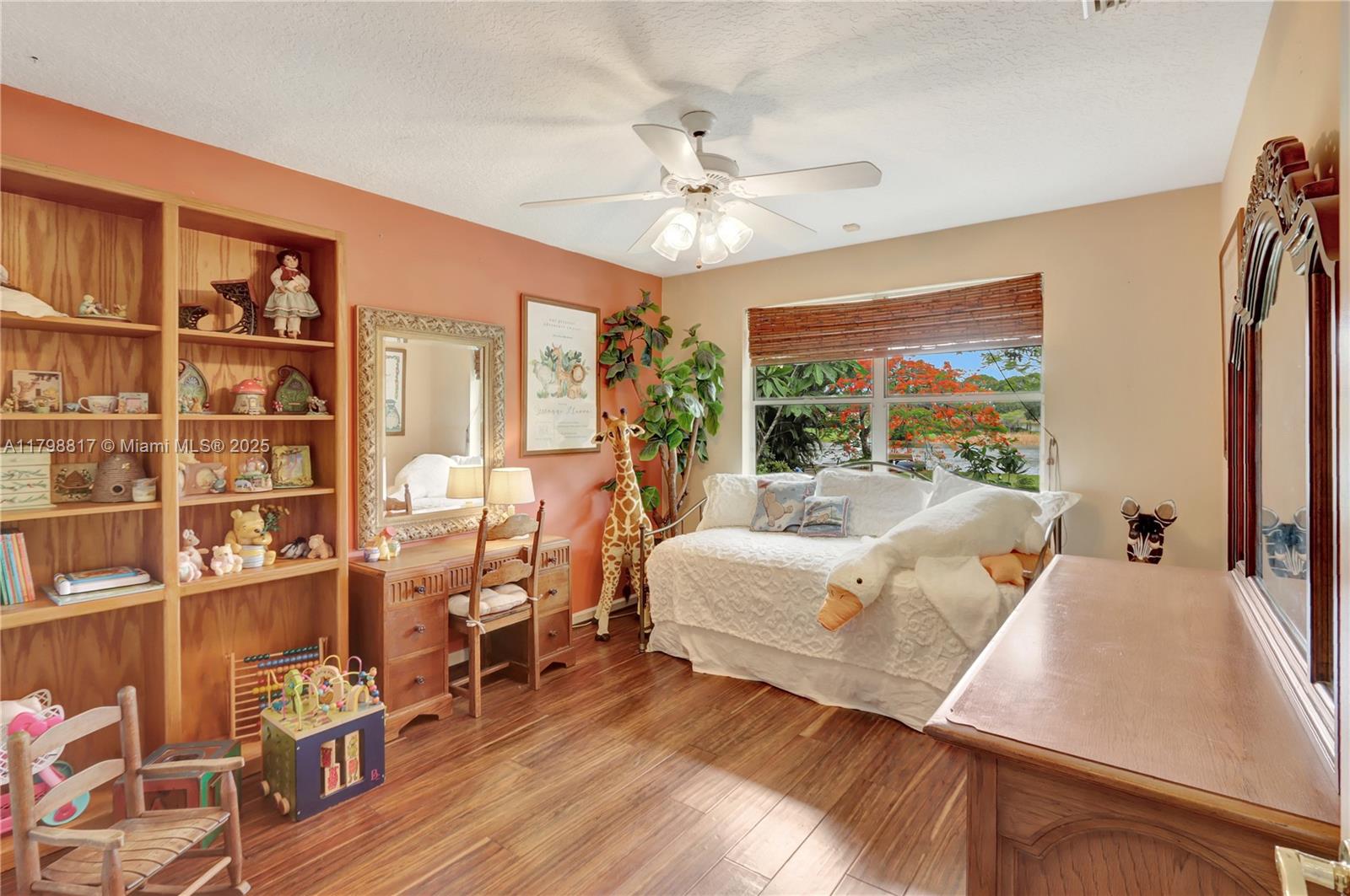 95 E Westwood Cir E West Palm Beach, FL 33411