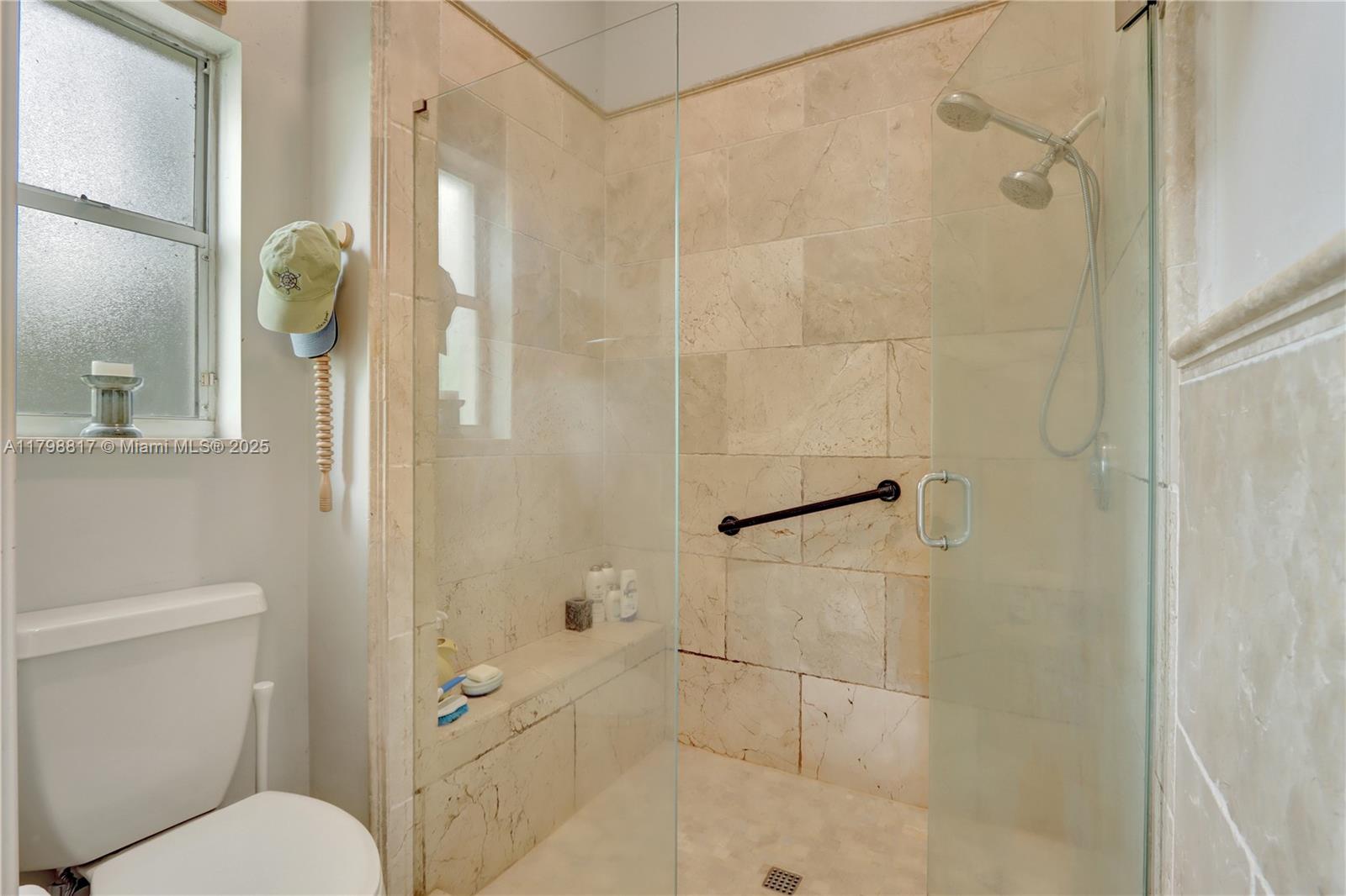 95 E Westwood Cir E West Palm Beach, FL 33411