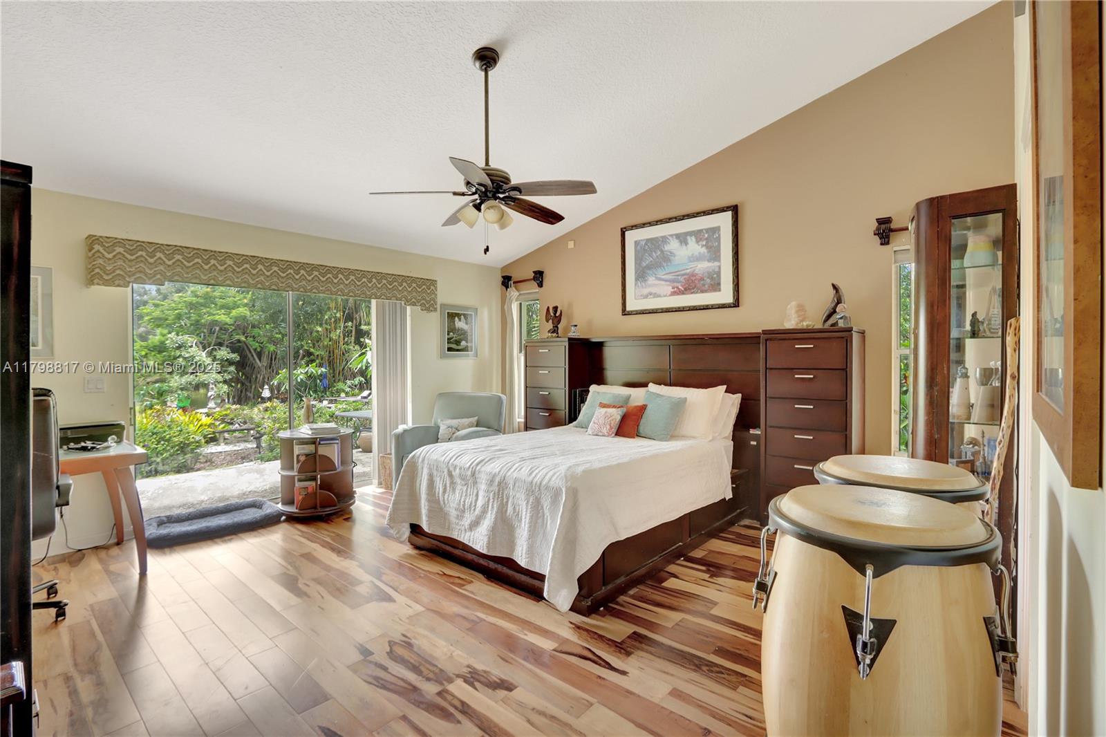 95 E Westwood Cir E West Palm Beach, FL 33411