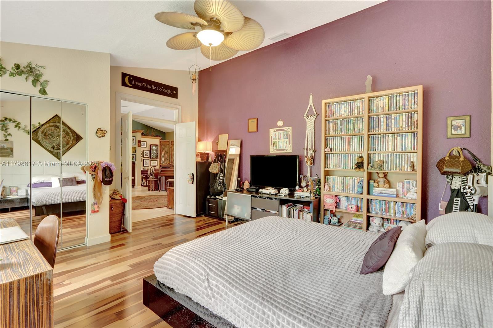 95 E Westwood Cir E West Palm Beach, FL 33411