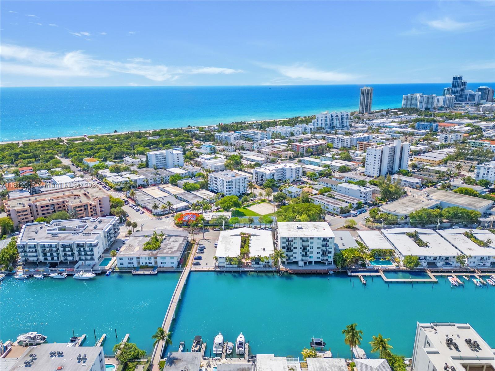 8040 Tatum Waterway Dr #12,Miami Beach, FL 33141