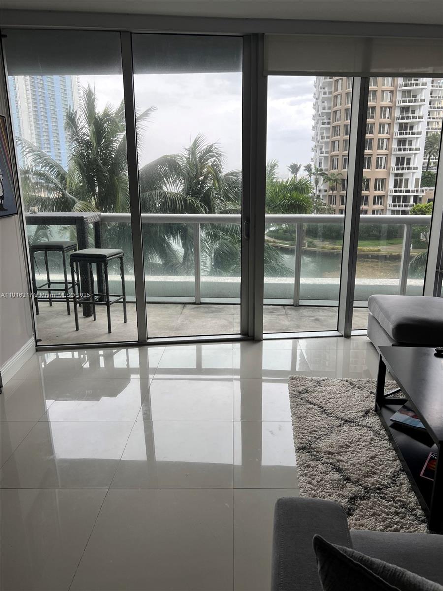 465 Brickell Ave #416,Miami, FL 33131