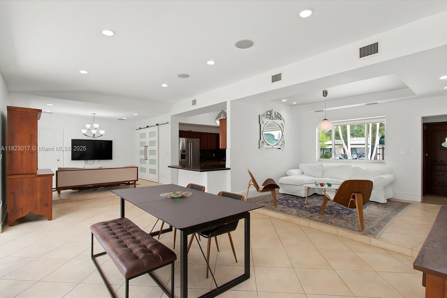 4190 Pamona Ave Miami, FL 33133 4190 Pamona Ave Miami, FL 33133