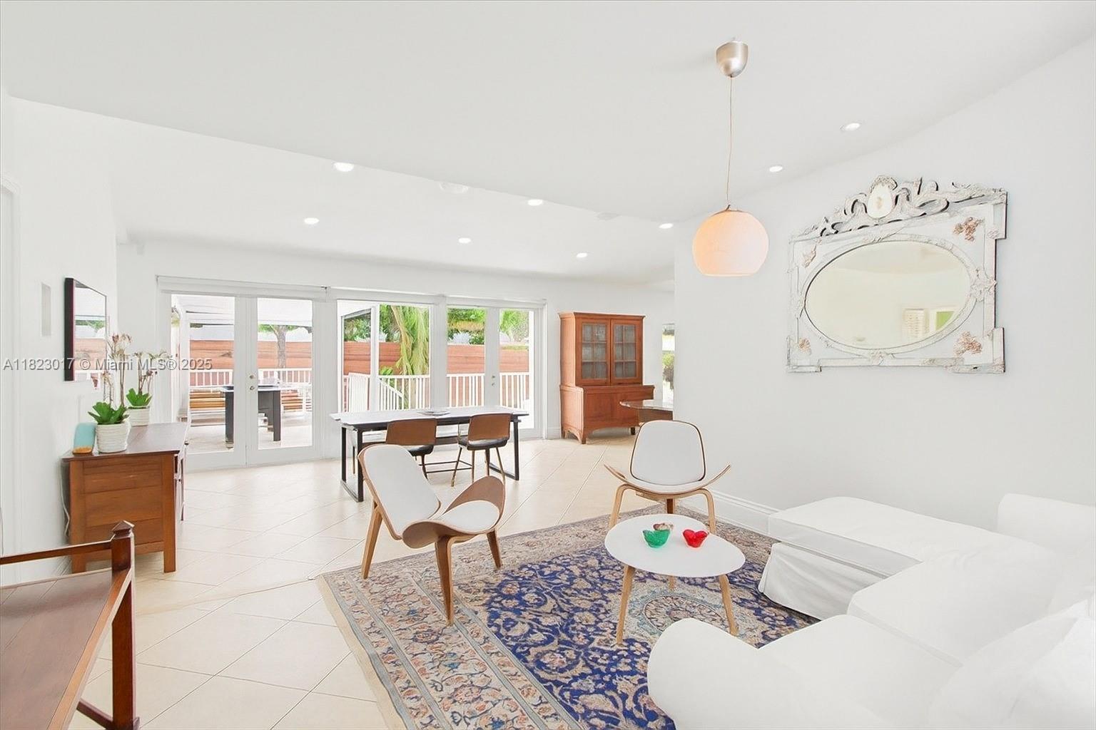 4190 Pamona Ave Miami, FL 33133 4190 Pamona Ave Miami, FL 33133