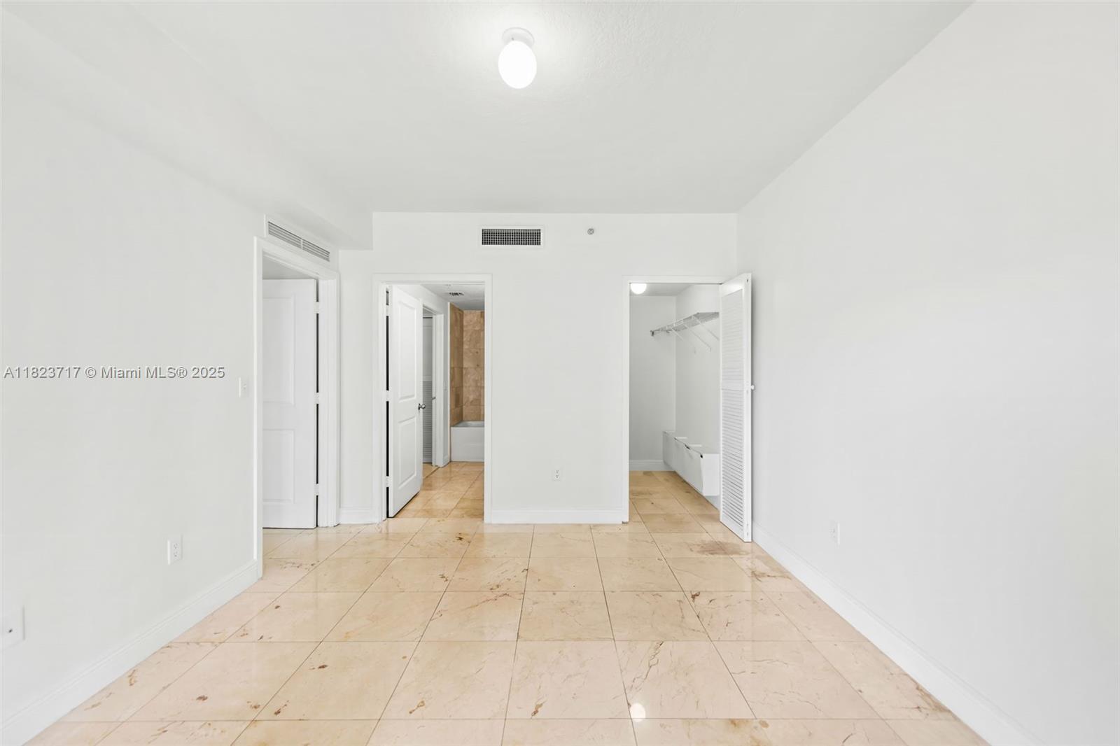 image The Sail Condo12