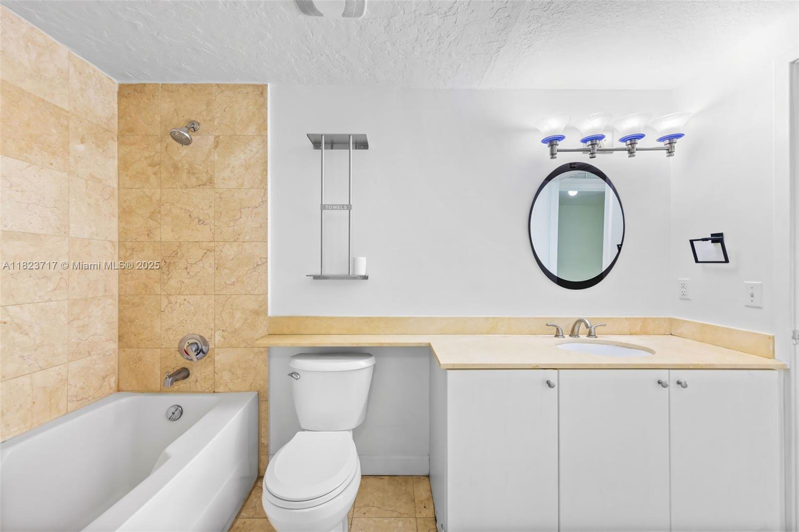 image The Sail Condo14