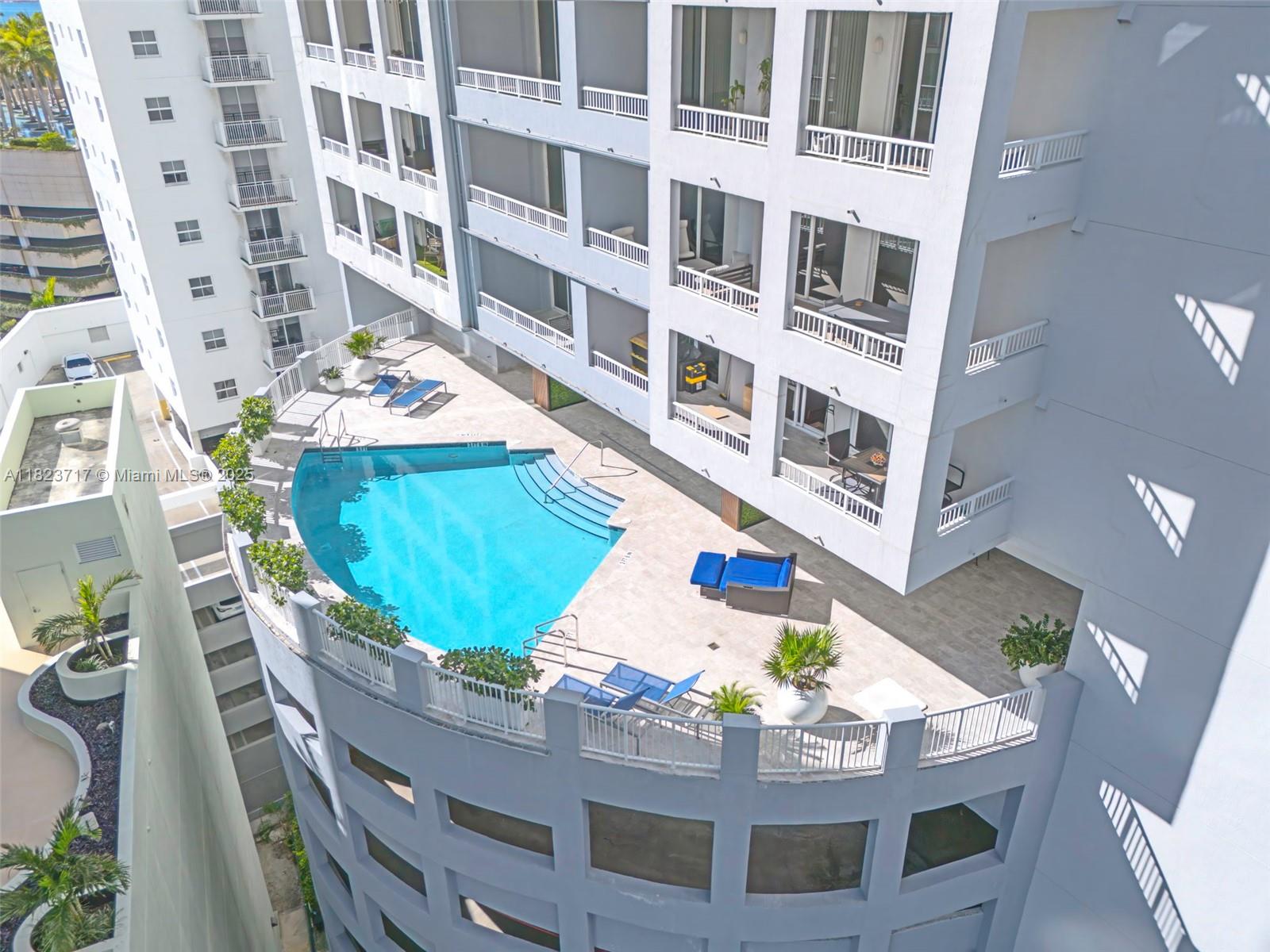 image The Sail Condo22