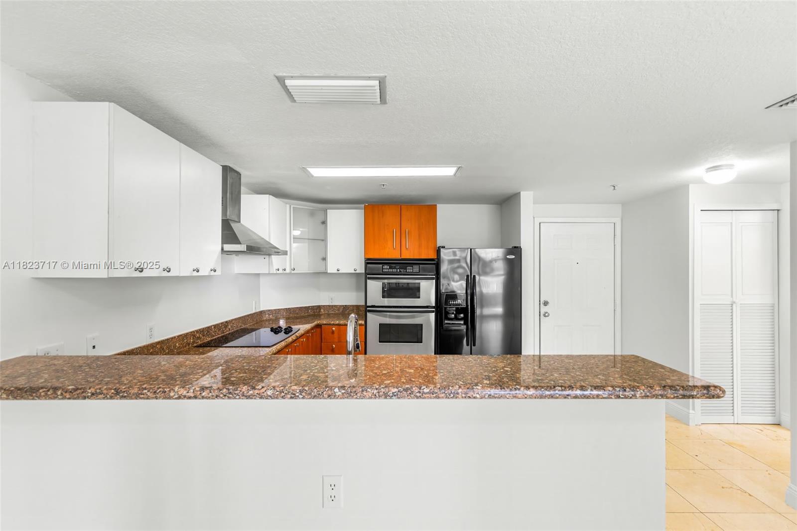 image The Sail Condo2