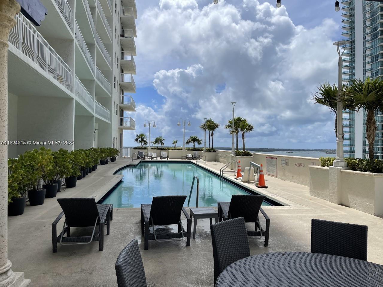 image The Club At Brickell Bay17