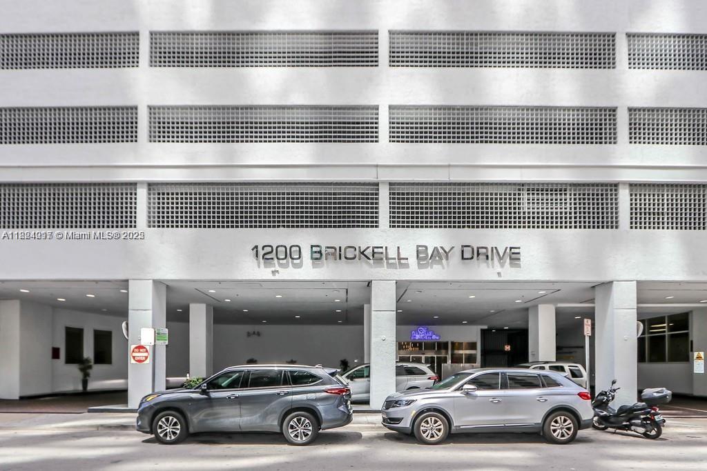 image The Club At Brickell Bay22
