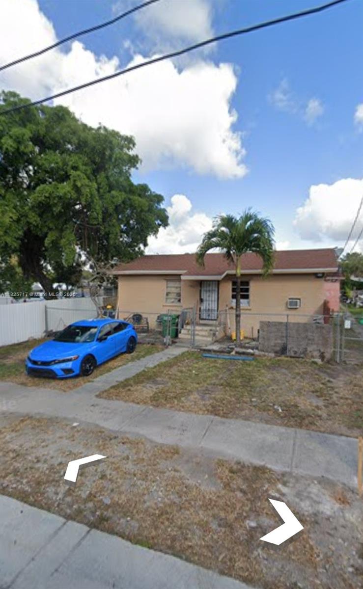2951 NW 27th St,Miami, FL 33142