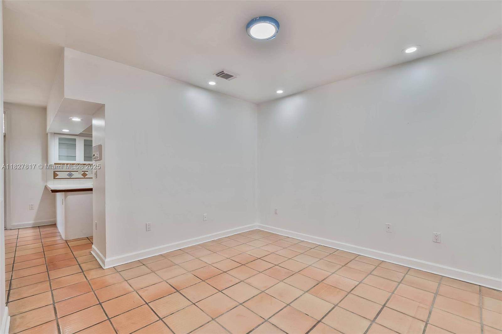 3136 Virginia St,Miami, FL 33133