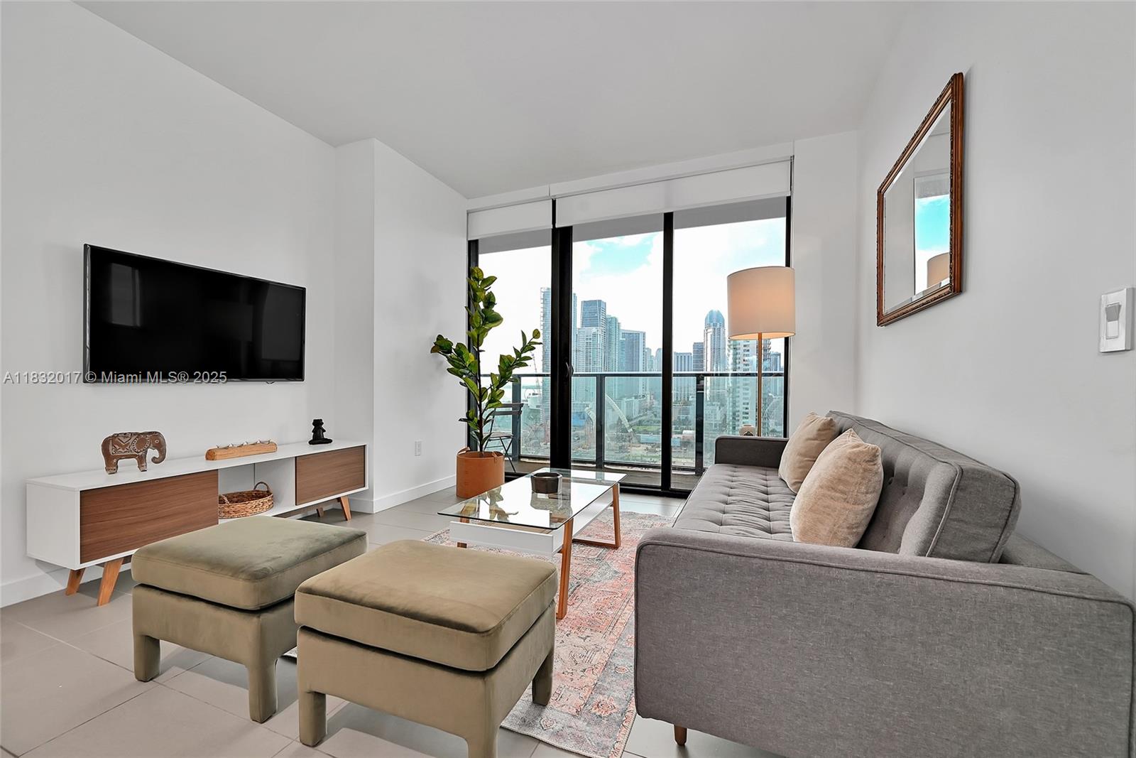 image Canvas Condominium3