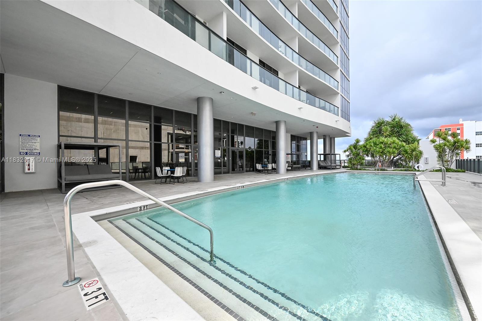 image Canvas Condominium45