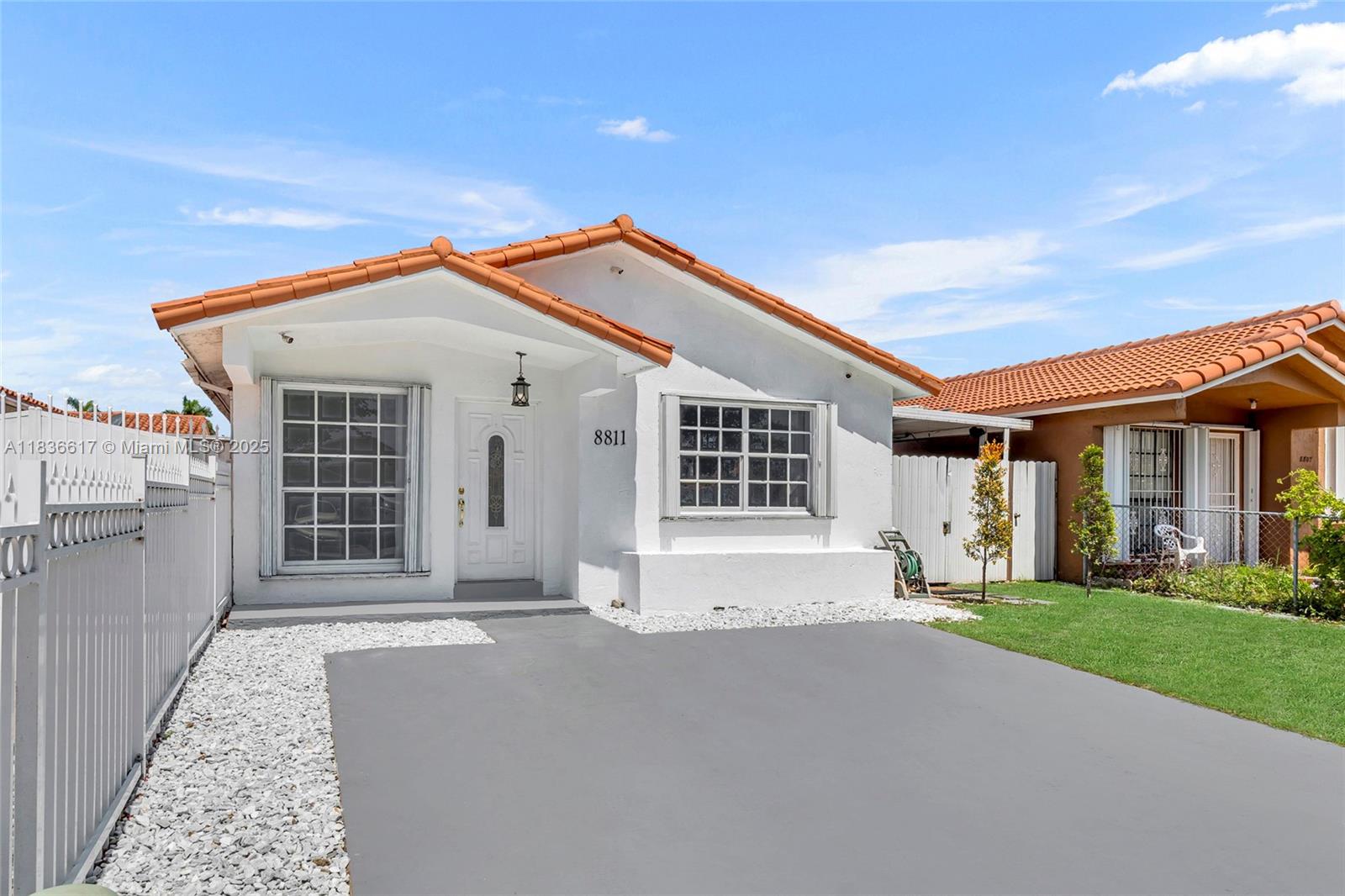 8811 NW 112th Ter