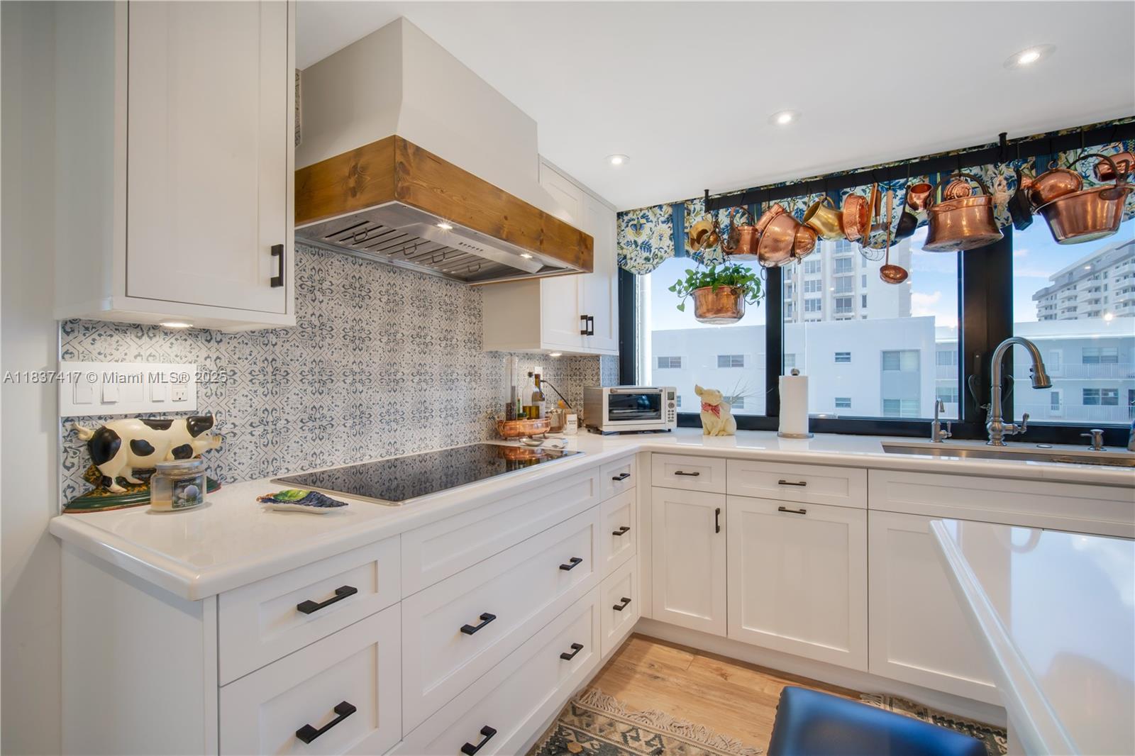 700 Coral Way #4 Coral Gables, FL 33134