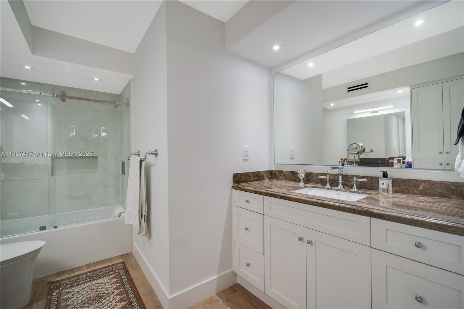 700 Coral Way #4 Coral Gables, FL 33134