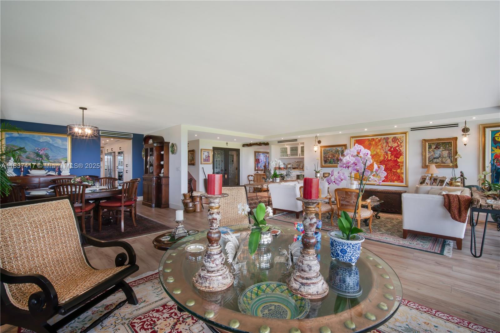 700 Coral Way #4 Coral Gables, FL 33134