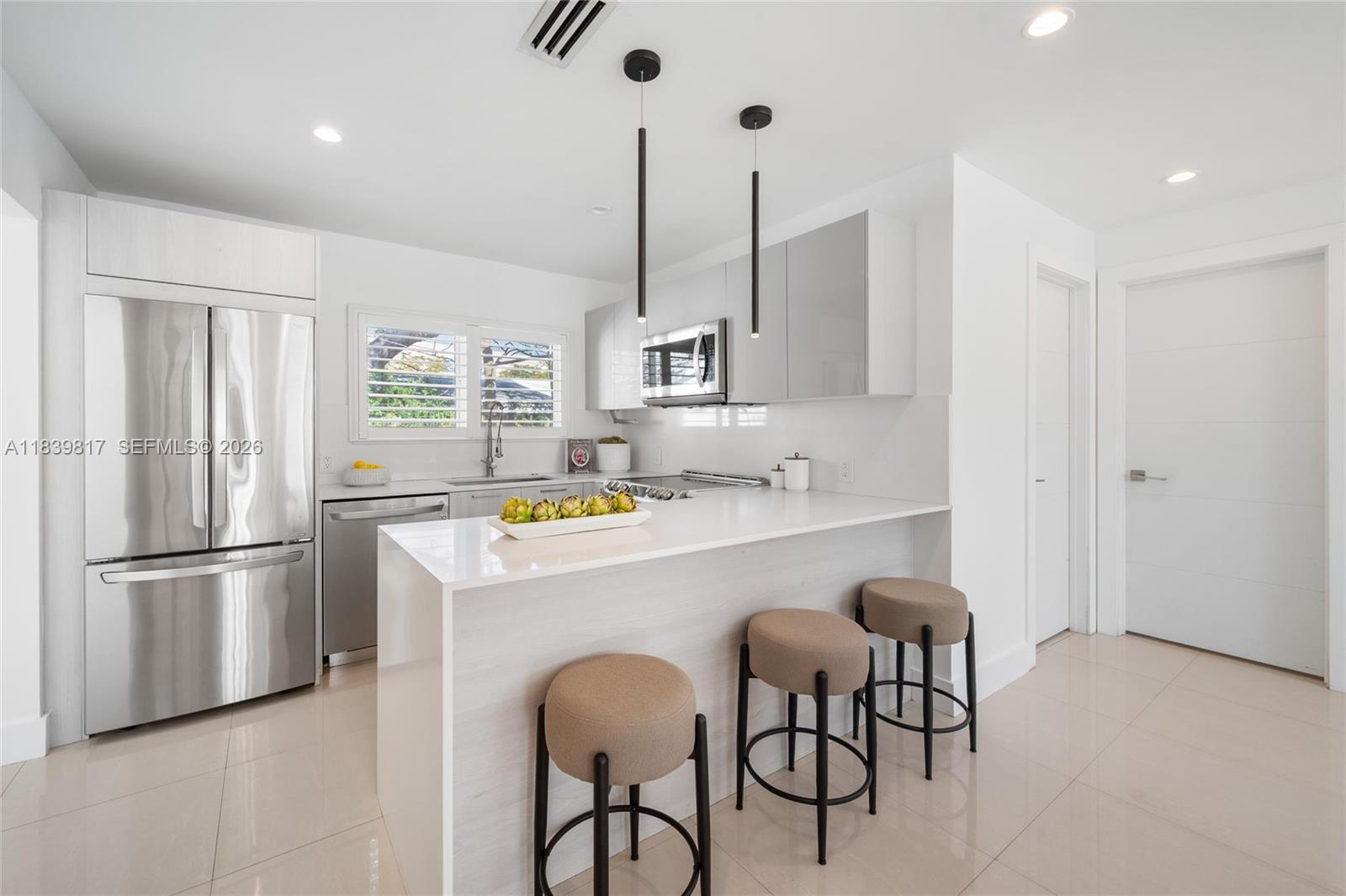 2511 Tequesta Ln Coconut Grove, FL 33133