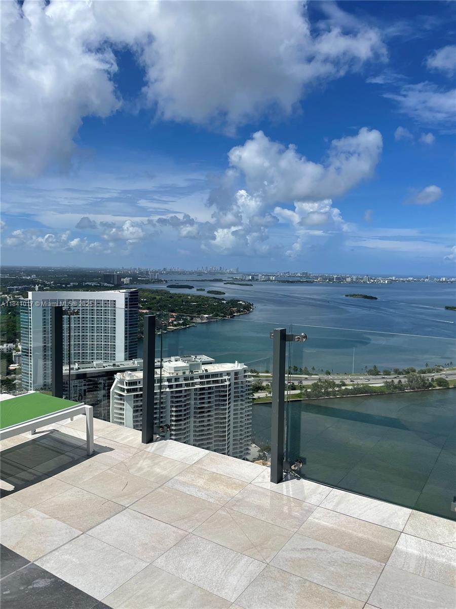 image Paraiso Bay21