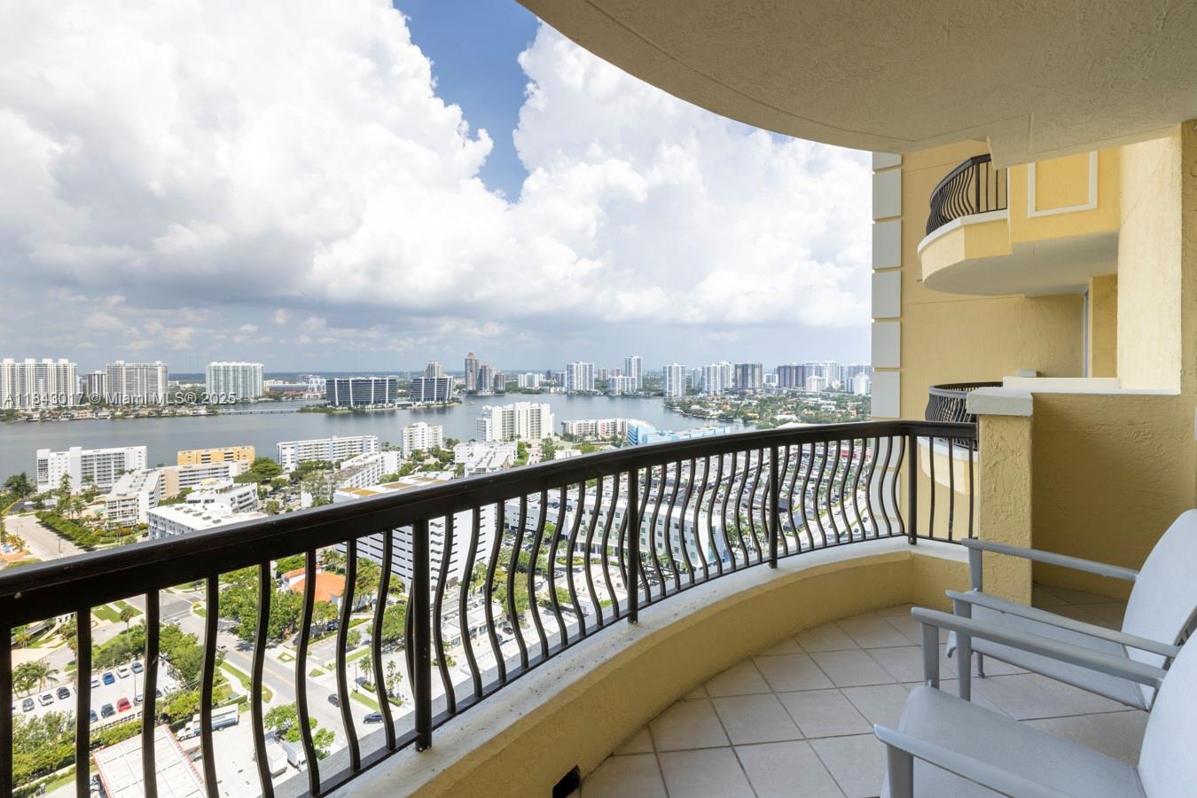 image Acqualina Ocean Residence16