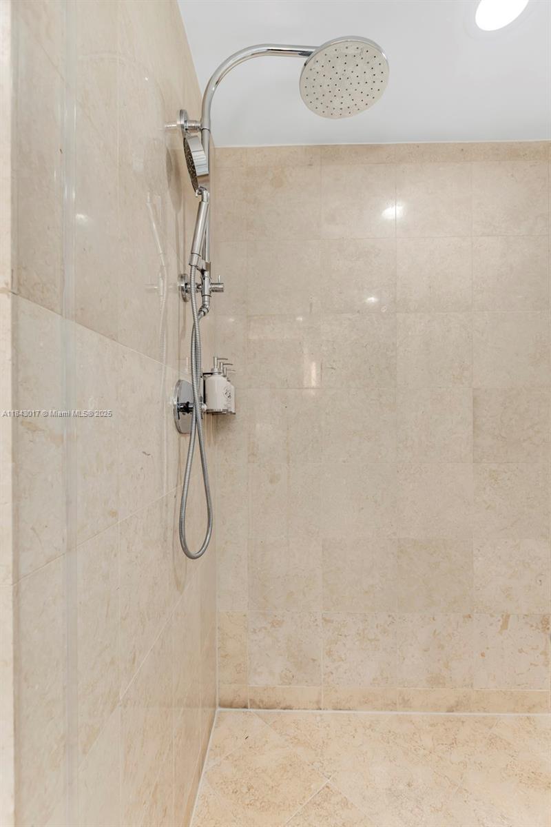 image Acqualina Ocean Residence24