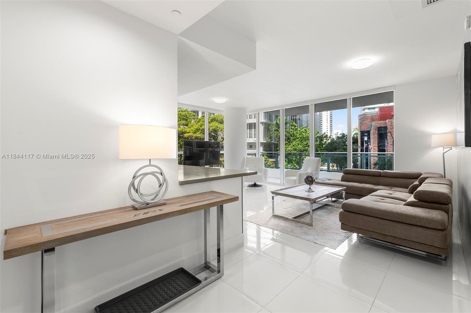 1080 Brickell Ave #209