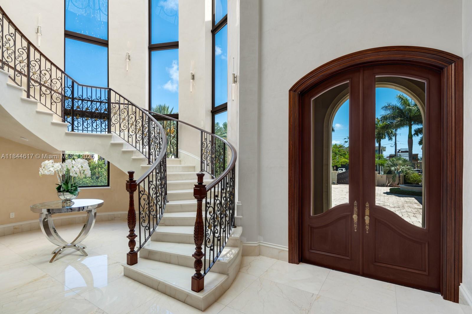 198 Palm Ave Miami Beach, FL 33139