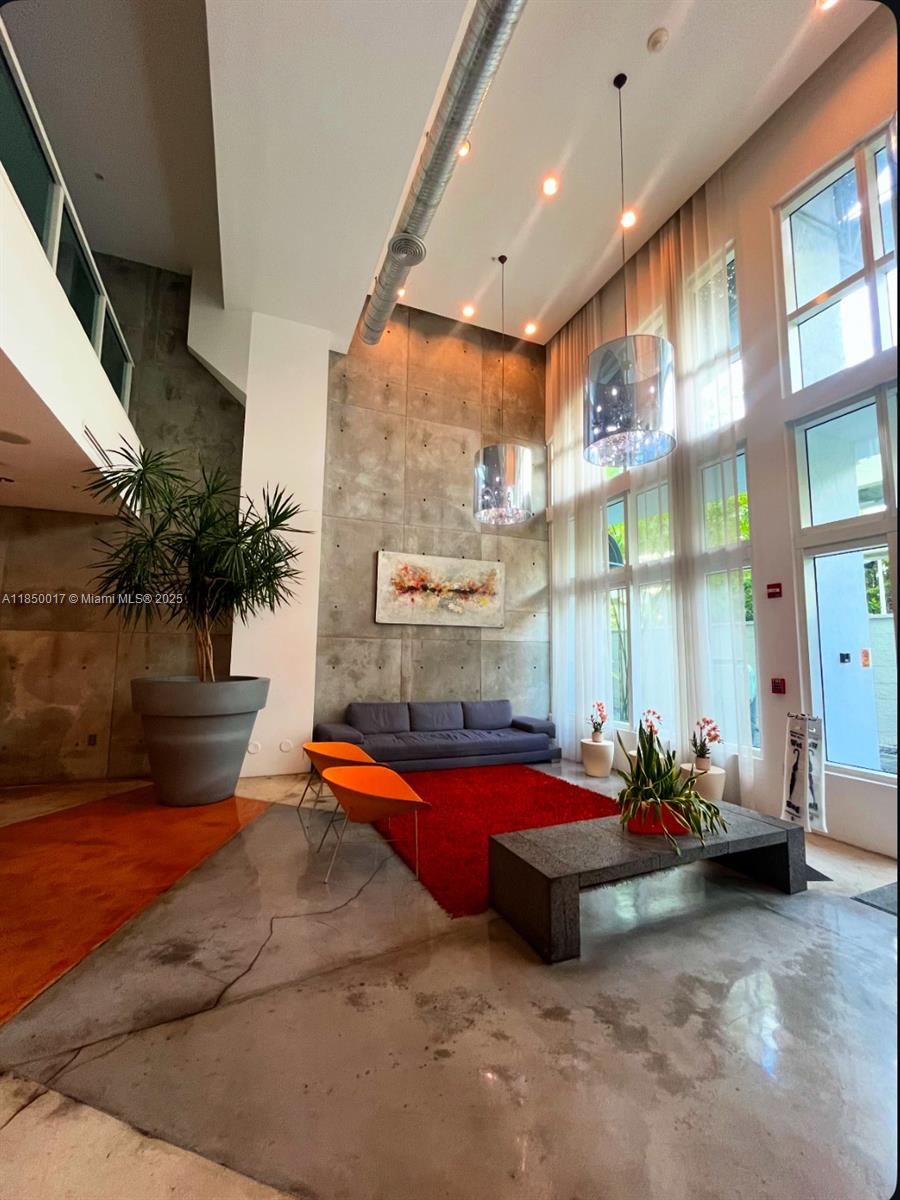 image The Loft 1 Downtown11