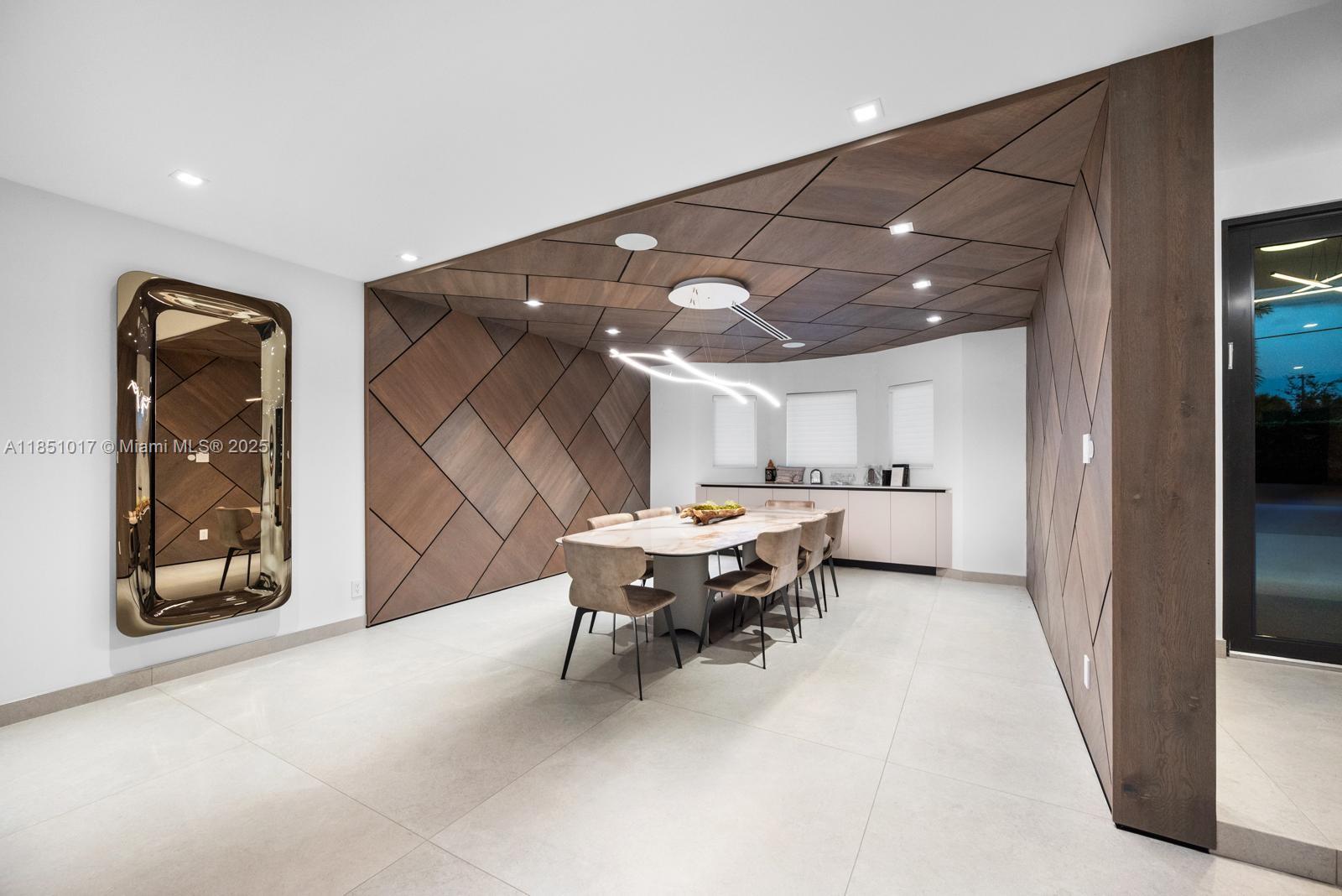 431 Layne Blvd Hallandale Beach, FL 33009 431 Layne Blvd Hallandale Beach, FL 33009