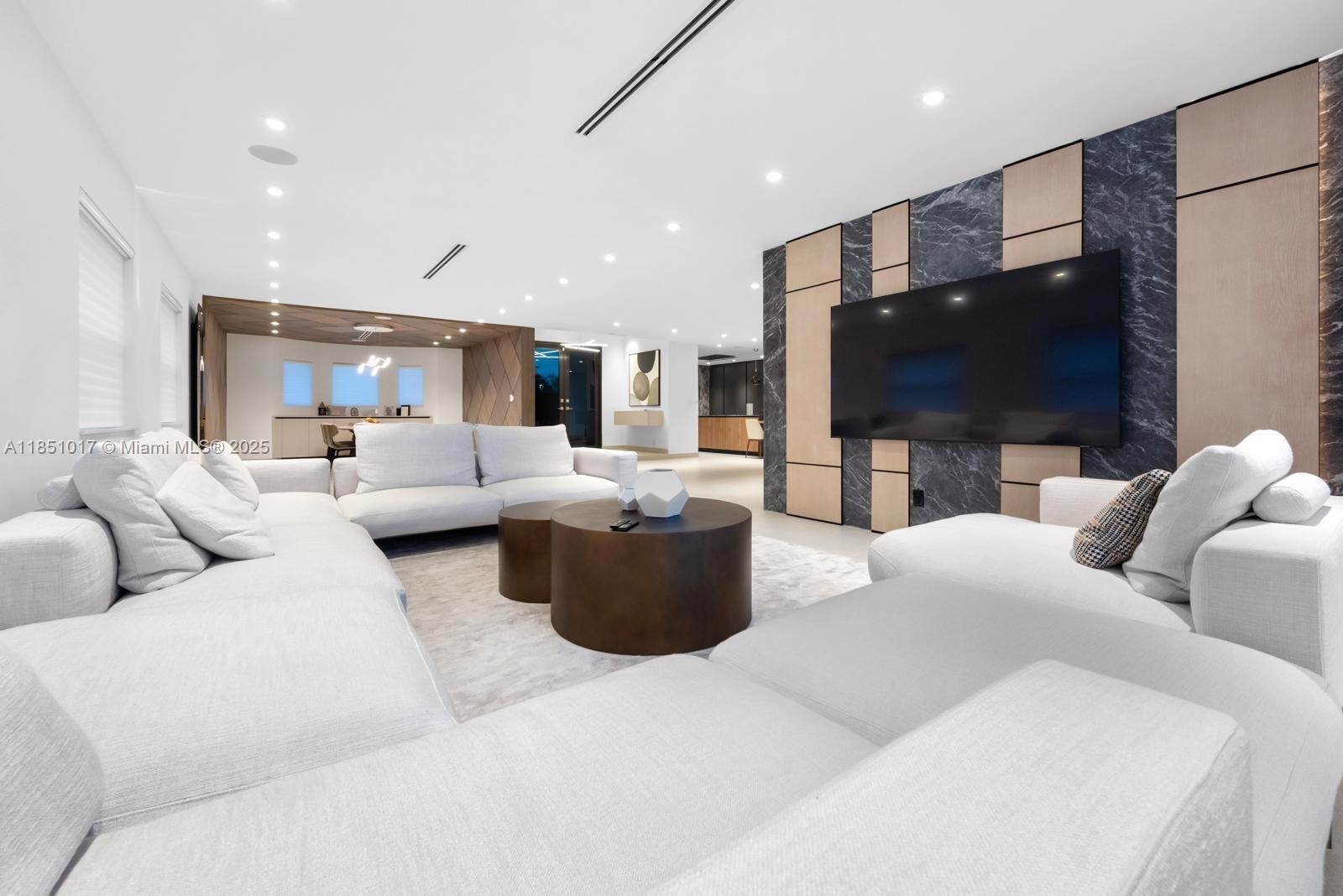 431 Layne Blvd Hallandale Beach, FL 33009 431 Layne Blvd Hallandale Beach, FL 33009