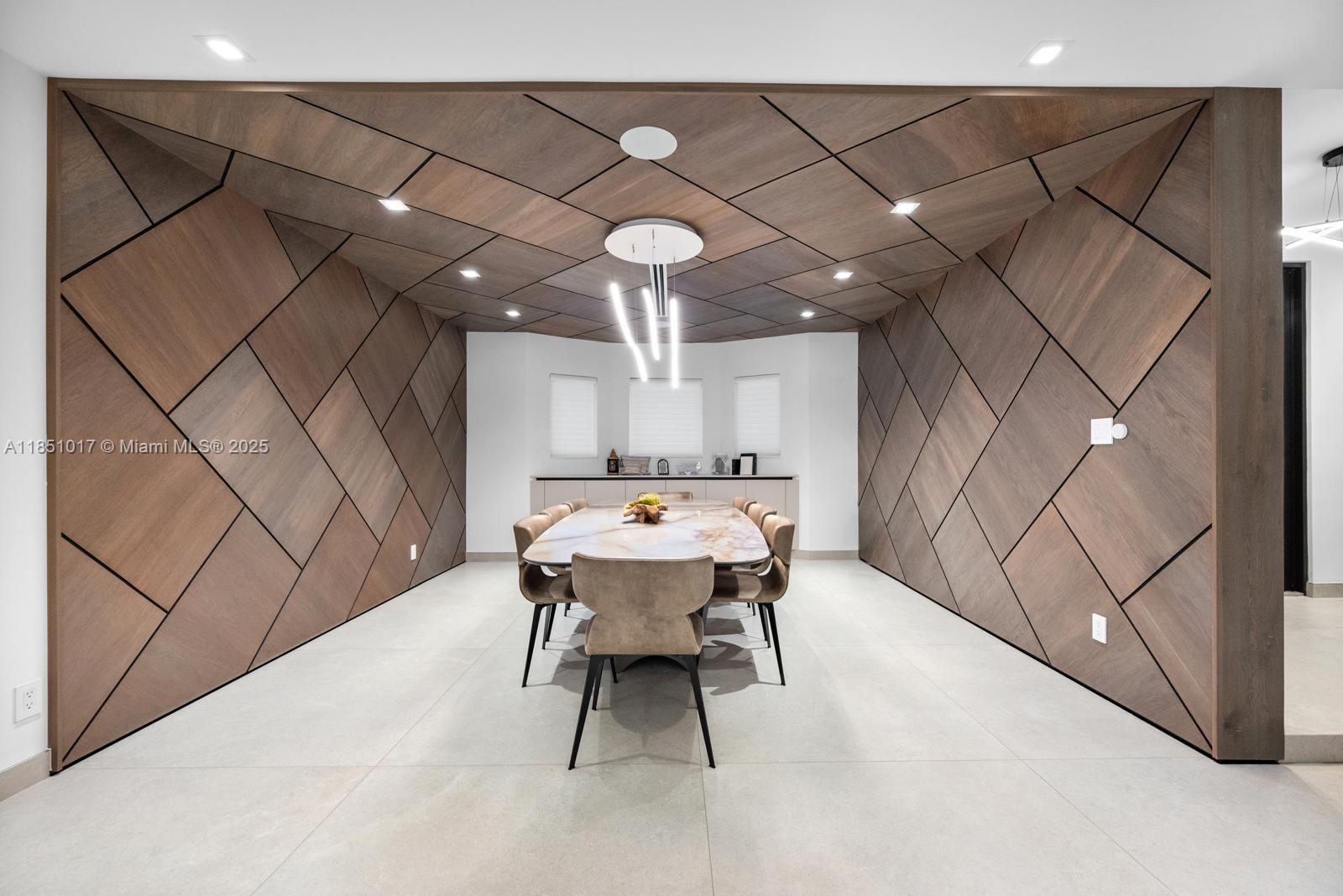 431 Layne Blvd Hallandale Beach, FL 33009 431 Layne Blvd Hallandale Beach, FL 33009