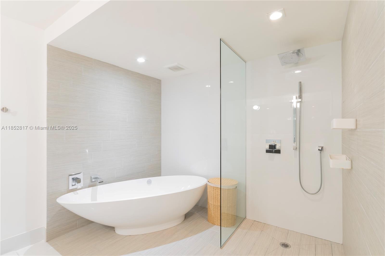 image PARQUE TOWERS CONDO15