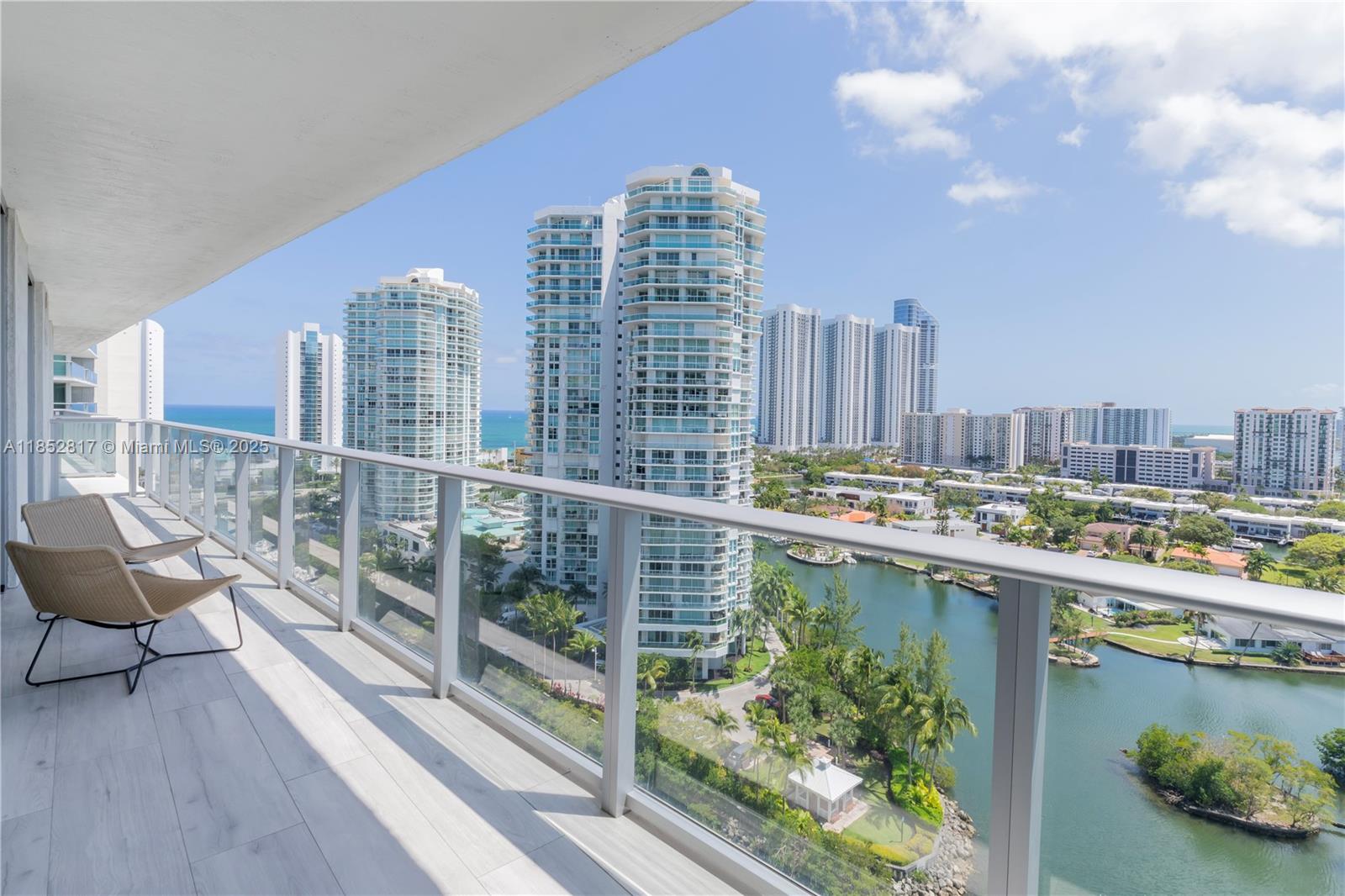 image PARQUE TOWERS CONDO23