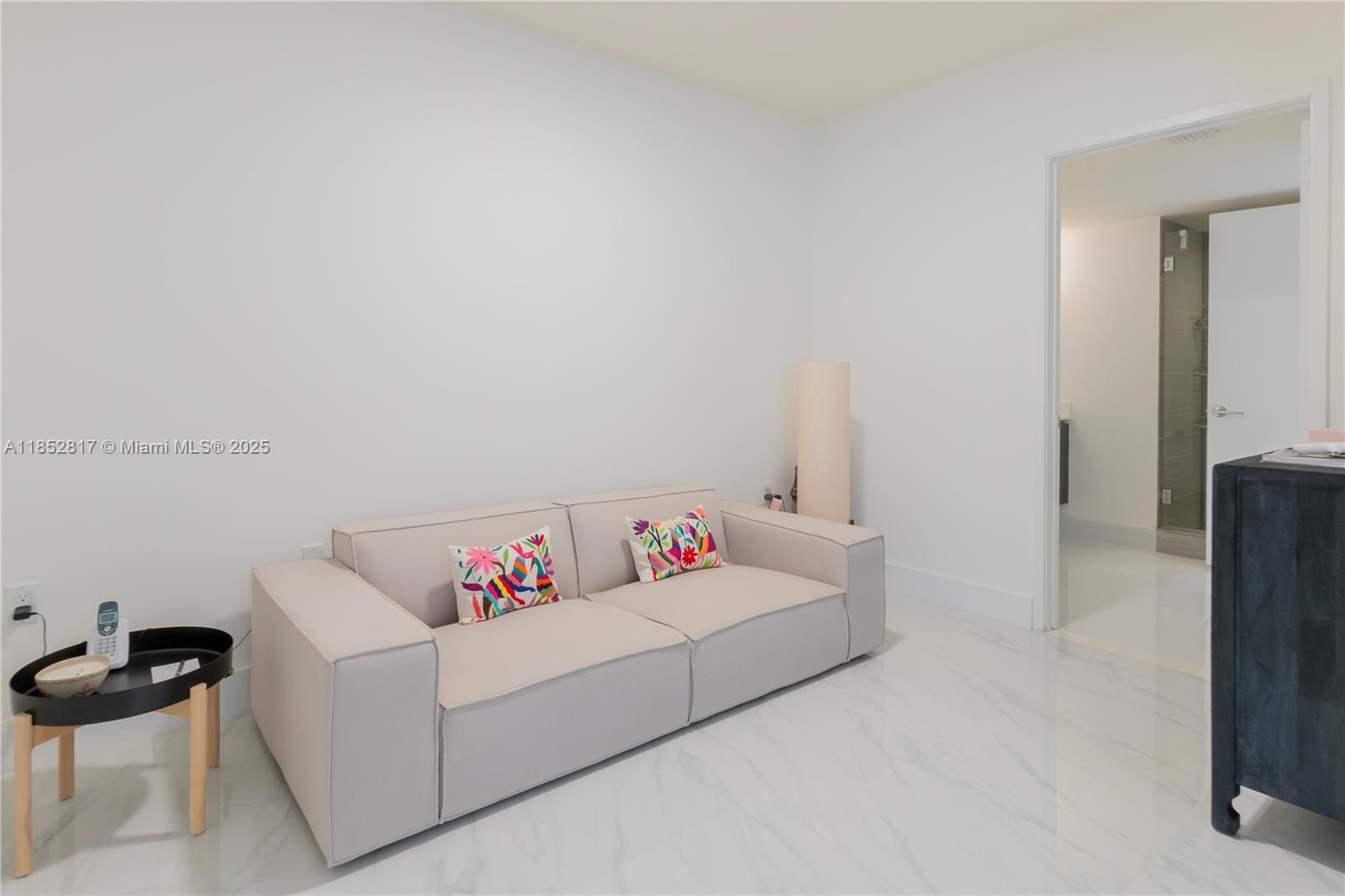 image PARQUE TOWERS CONDO7