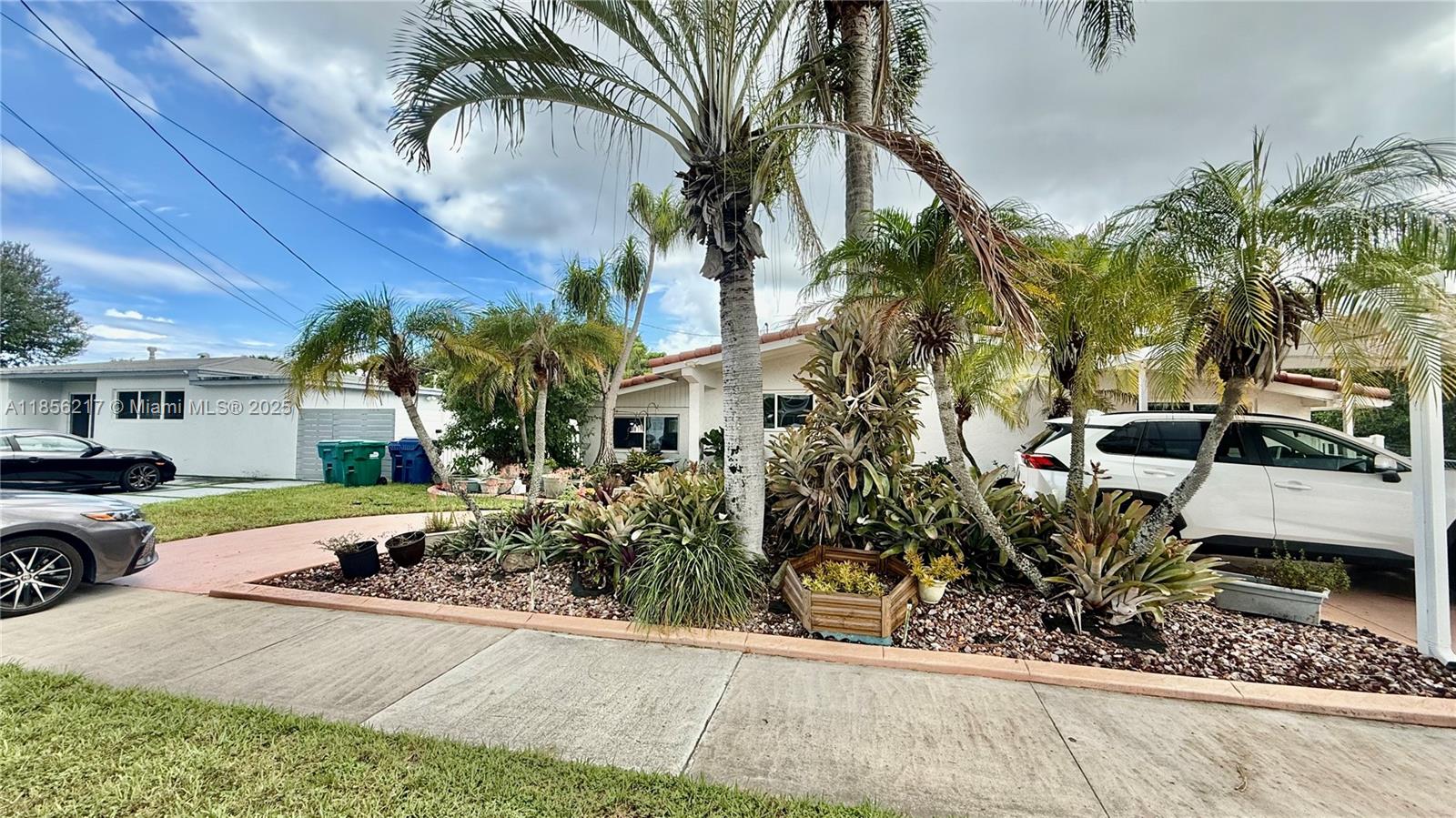 2500 NE 209th Ter
