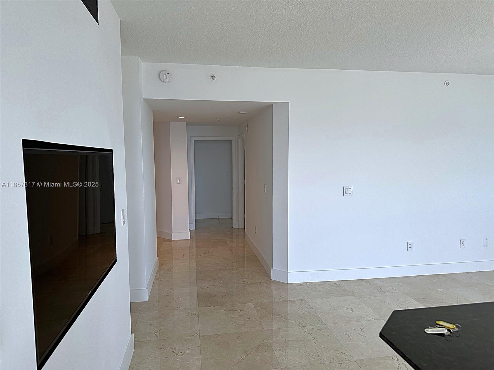 image 2080 Ocean Drive Condo10
