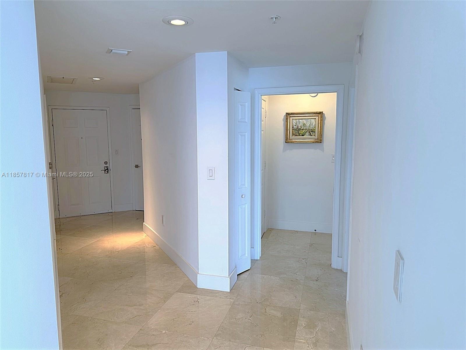 image 2080 Ocean Drive Condo16