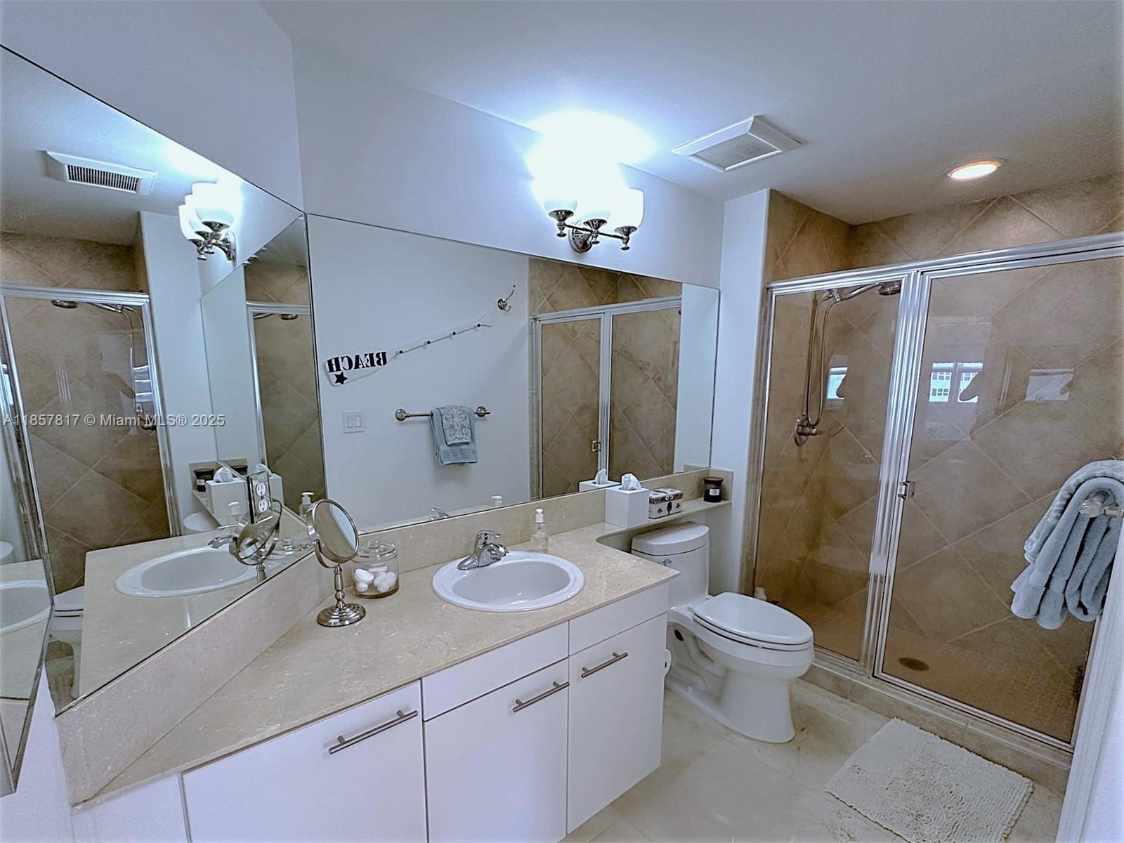 image 2080 Ocean Drive Condo21