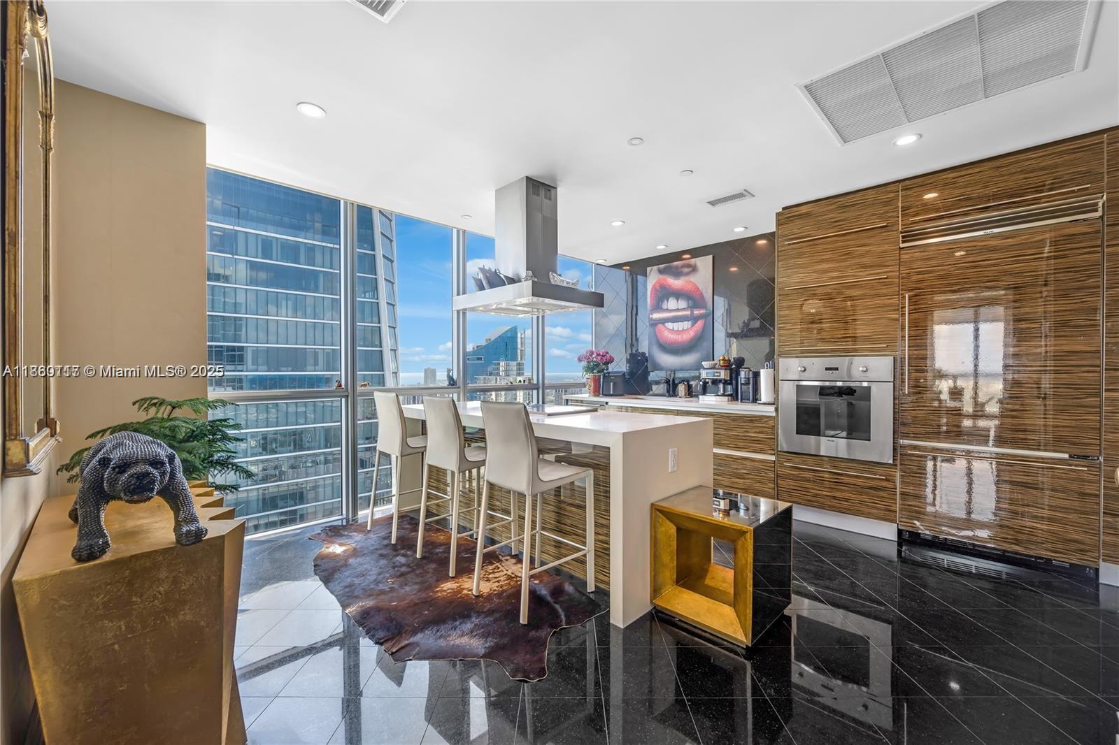 image Marquis Condo17