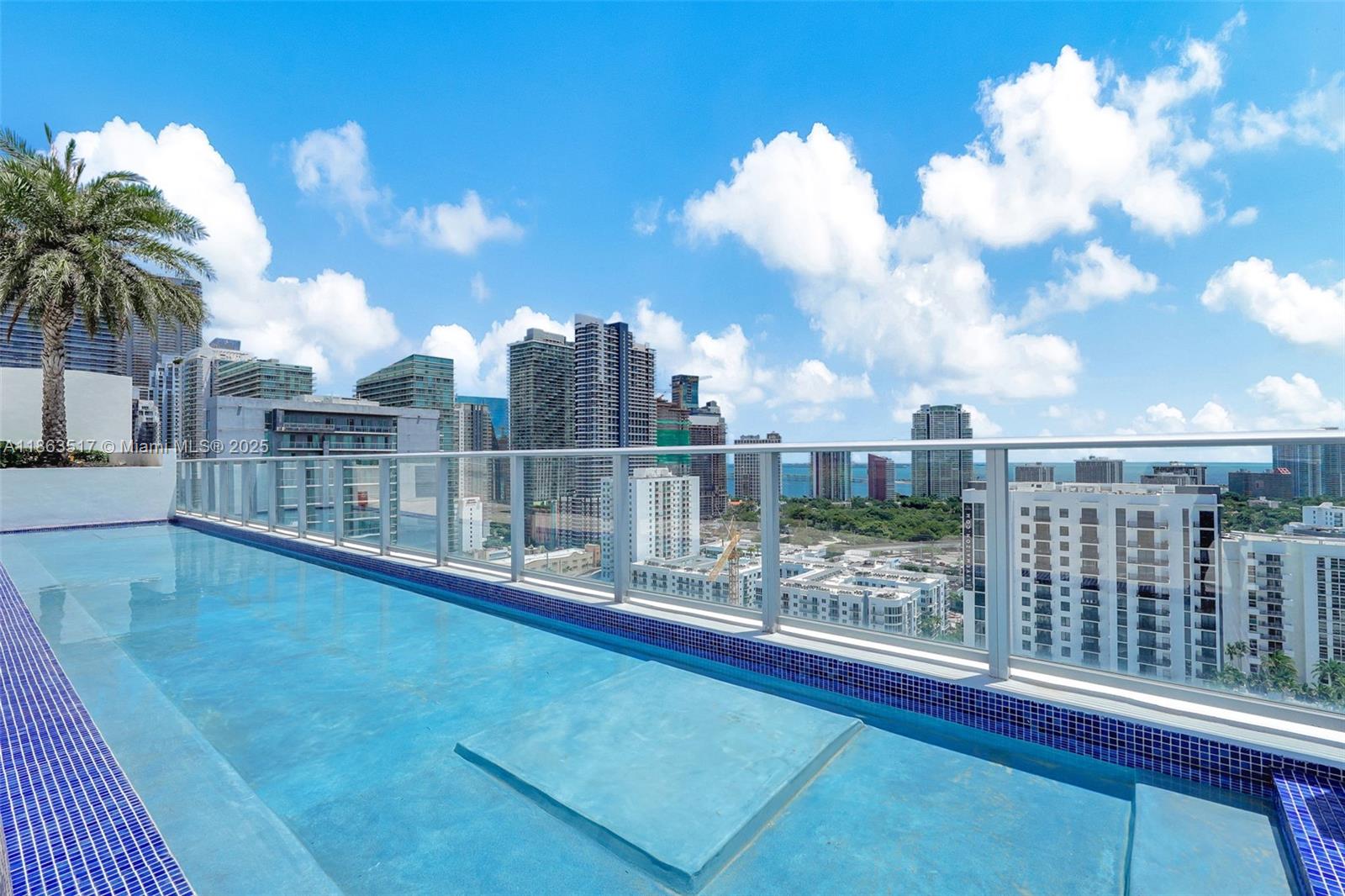 image Brickell Ten20